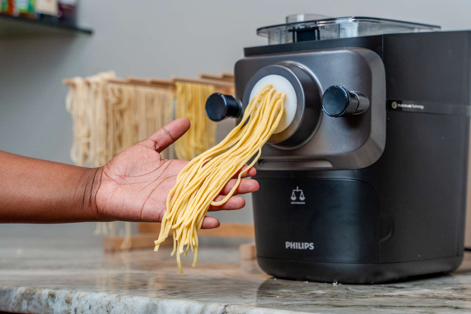  Philips Artisan Smart Pasta Maker