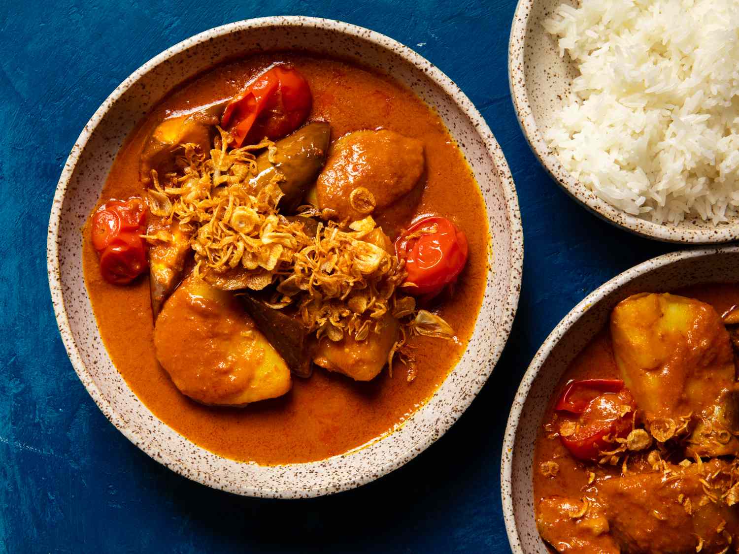 Gaeng Garee Makheua Yao (Thai Yellow Curry with Eggplant)